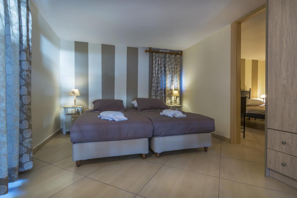 Louiza Apartments Pyrgi  Esterno foto